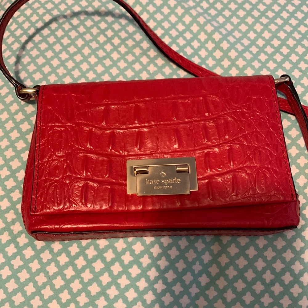 Ted Kate Spade crocodile leather cross body. New without tags